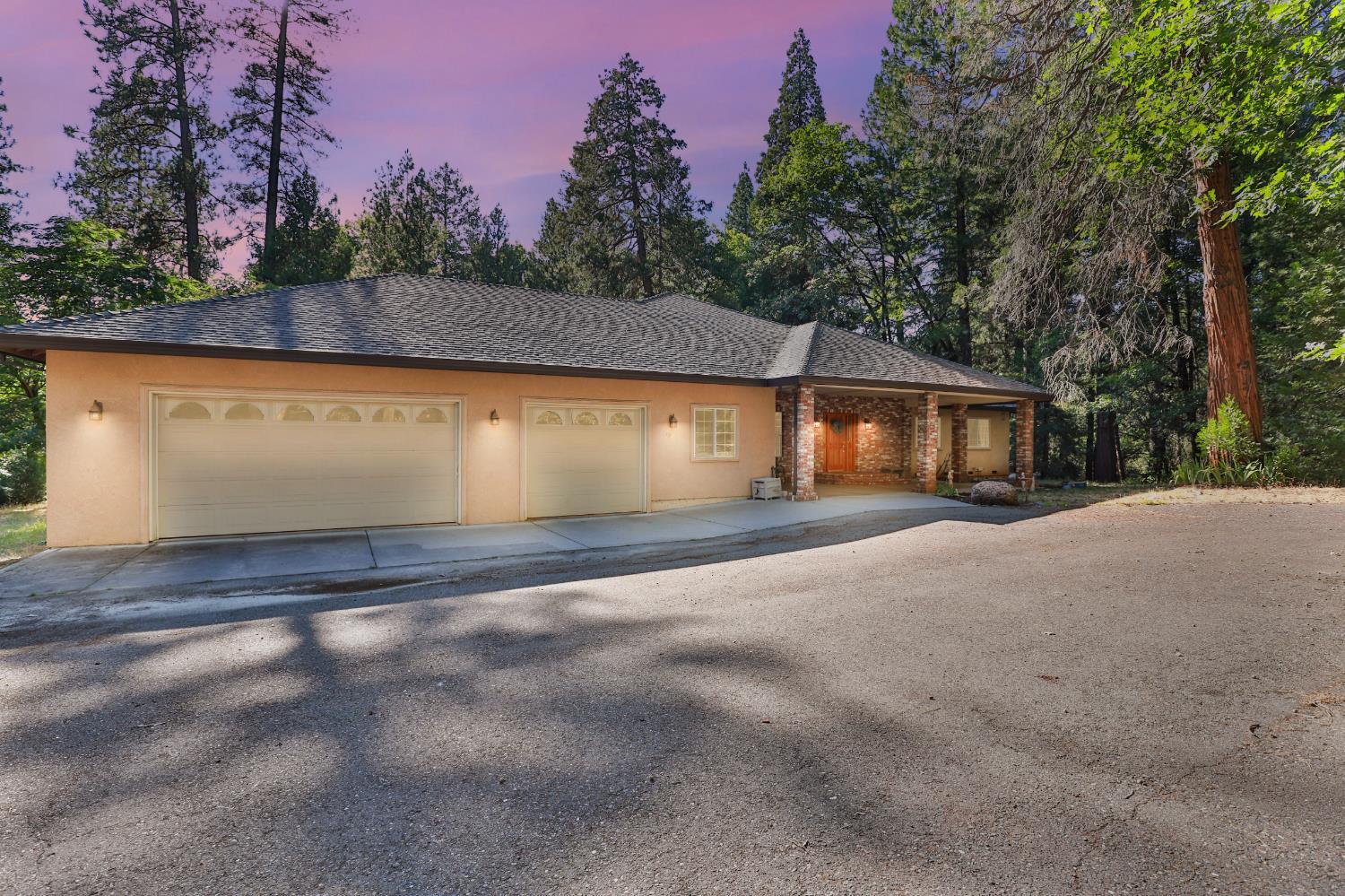 4351 Puerta Del Sol  Camino CA 95709 photo