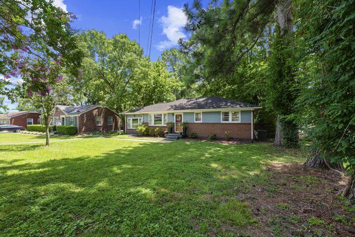 Property Photo: 425 McCain Dr TN 37211