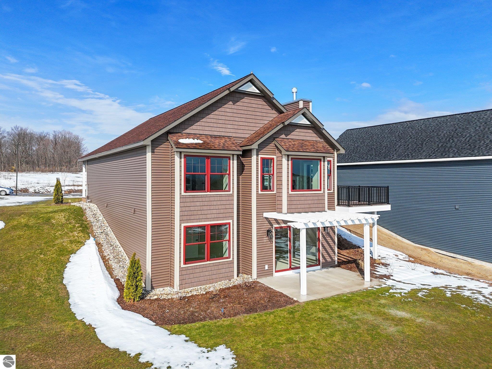 Property Photo: 2808 W Crown Drive MI 49685