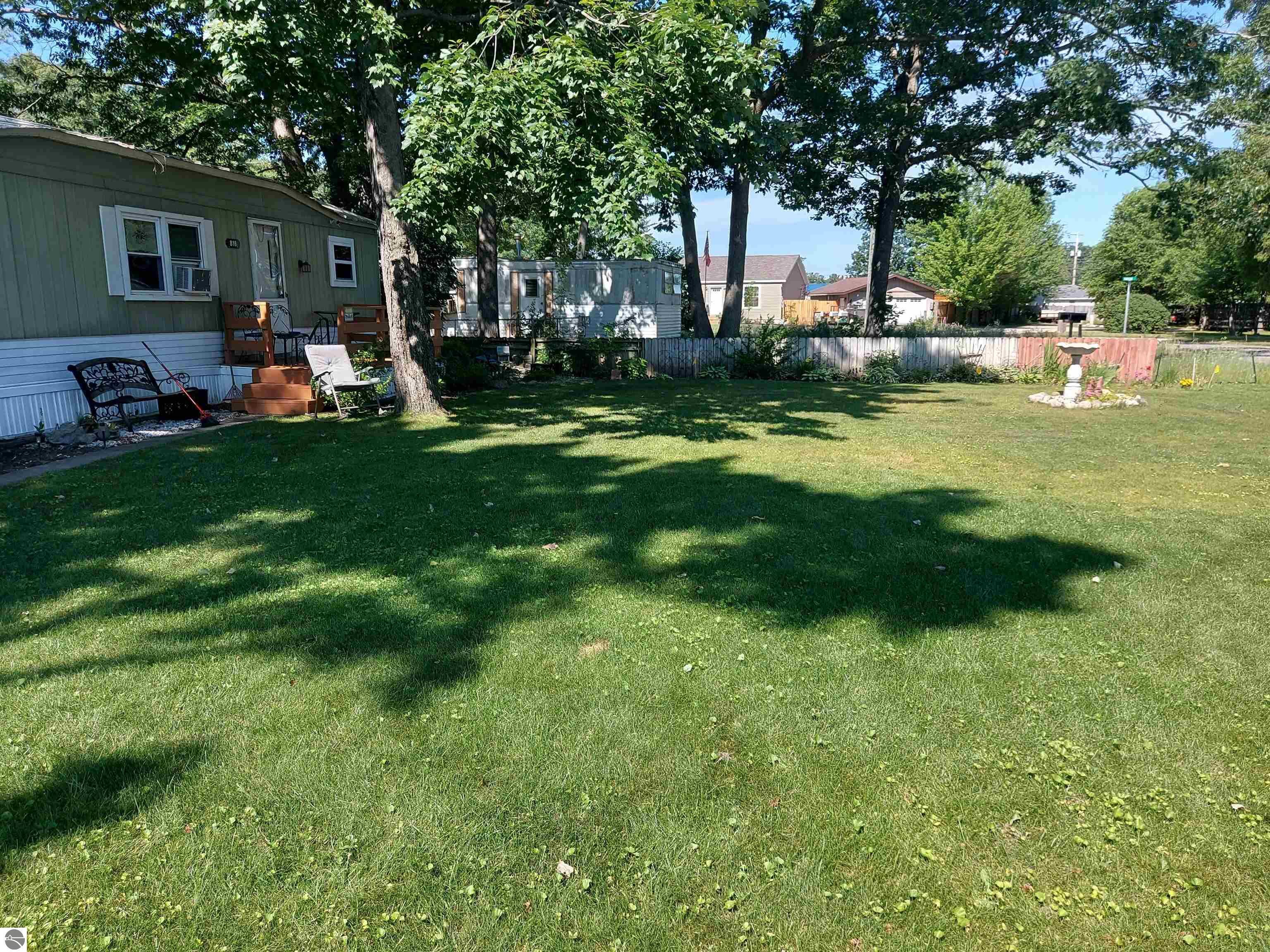 Property Photo: 818 Crestwood Lane MI 49686