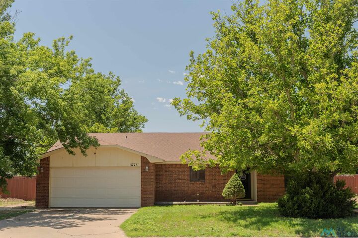 Property Photo: 3773 Glenfield Drive NM 88101