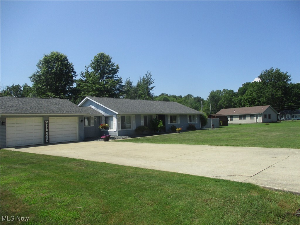 Property Photo: 7527 Tamkrist Trail OH 44030