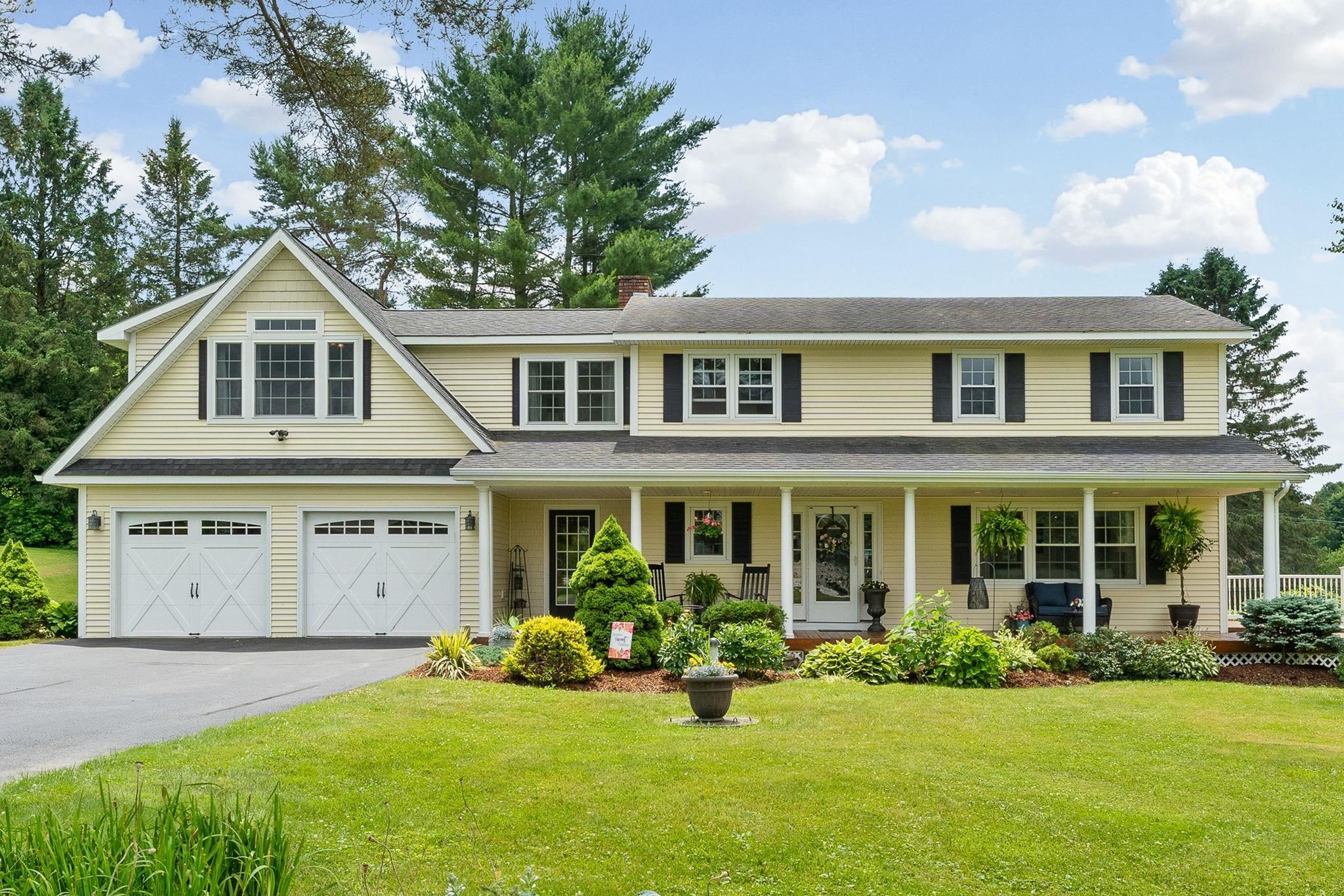 Property Photo: 198 Vt Route 15 VT 05465