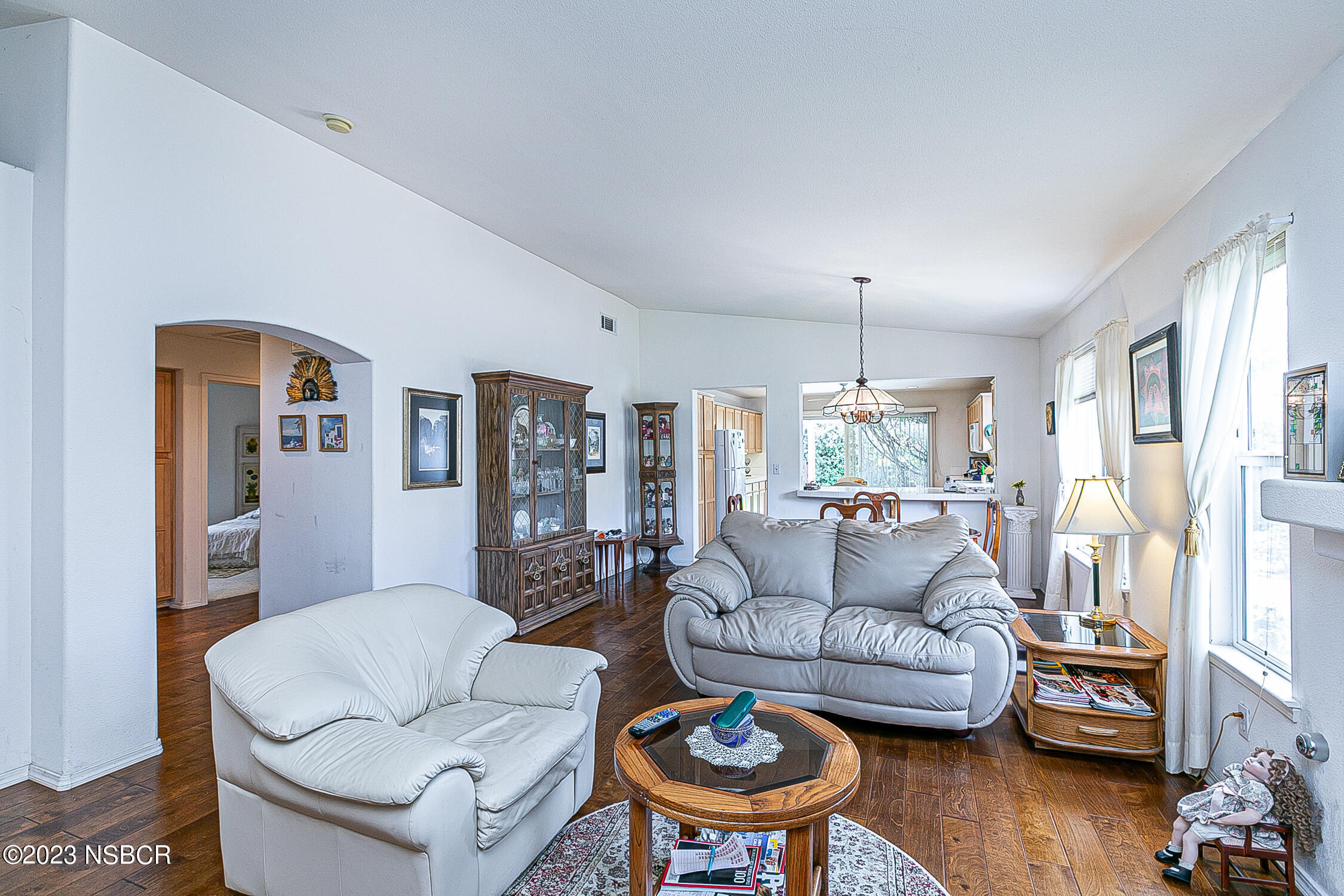Property Photo: 826 Cornell Court CA 93454