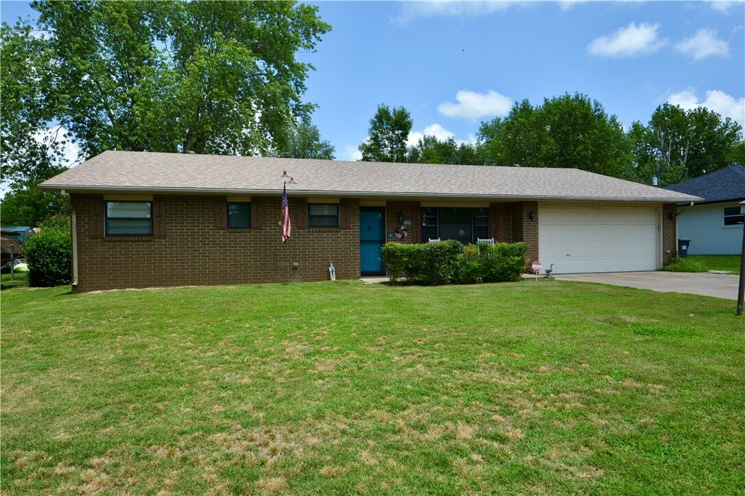 Property Photo:  2306 Ina Avenue  AR 72762 