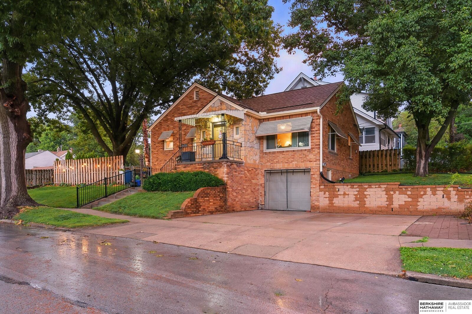 Property Photo: 2623 S 35th Street NE 68105