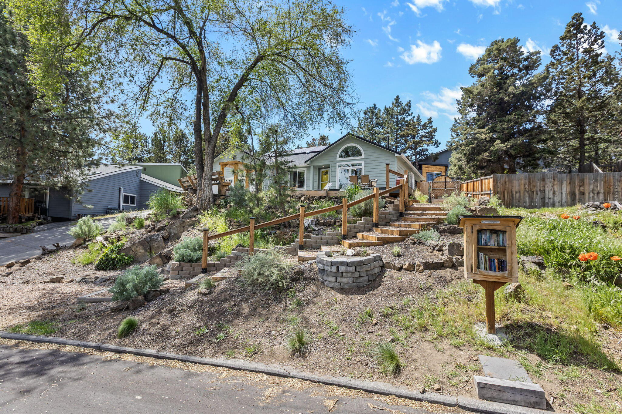 Property Photo: 2807 NE Lotno Drive OR 97701