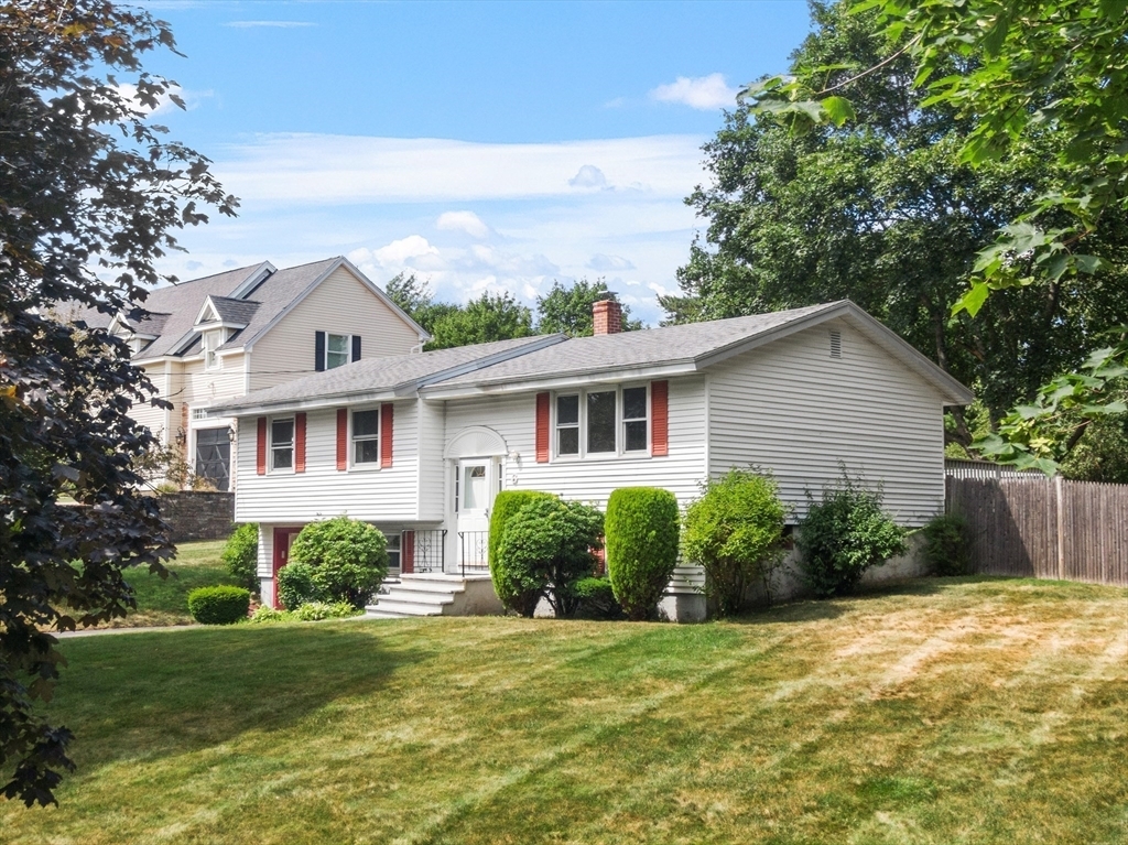 Property Photo: 6 Wayne Rd MA 01960