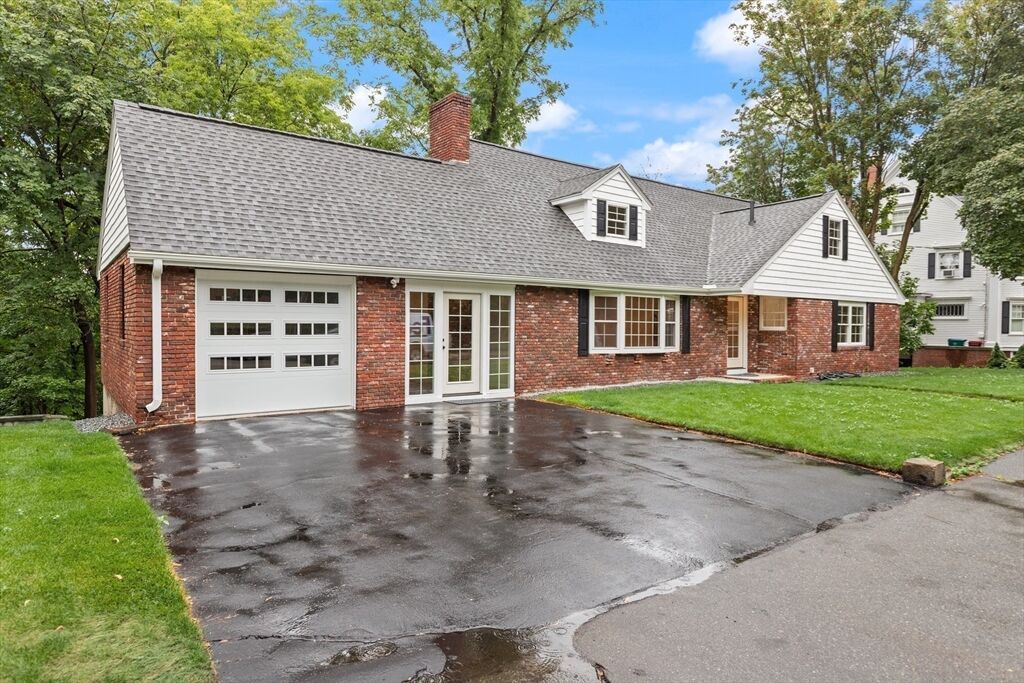 Property Photo:  318 Andover Street  MA 01852 