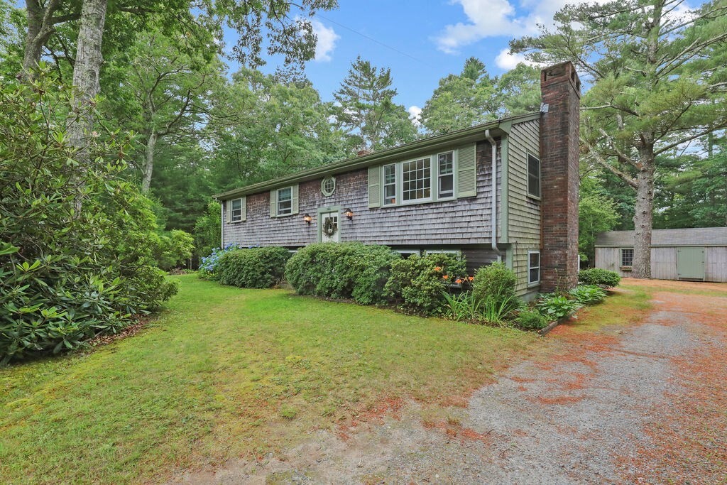 566 County Rd  Bourne MA 02559 photo