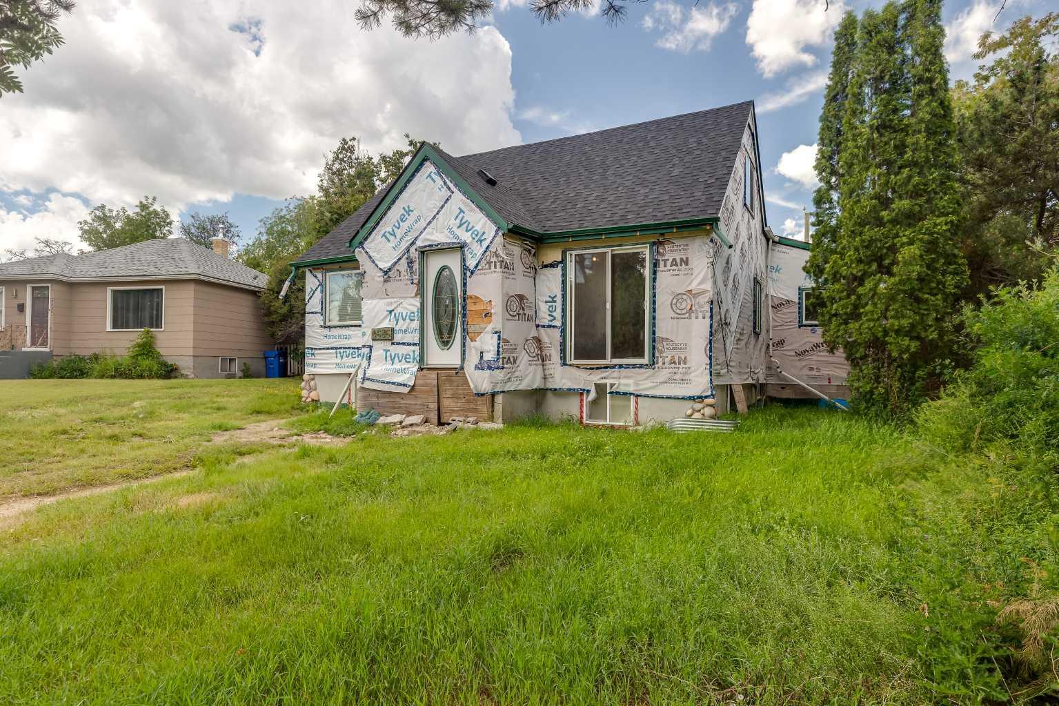 Property Photo: 4535 Moore Crescent AB T4N 2M1