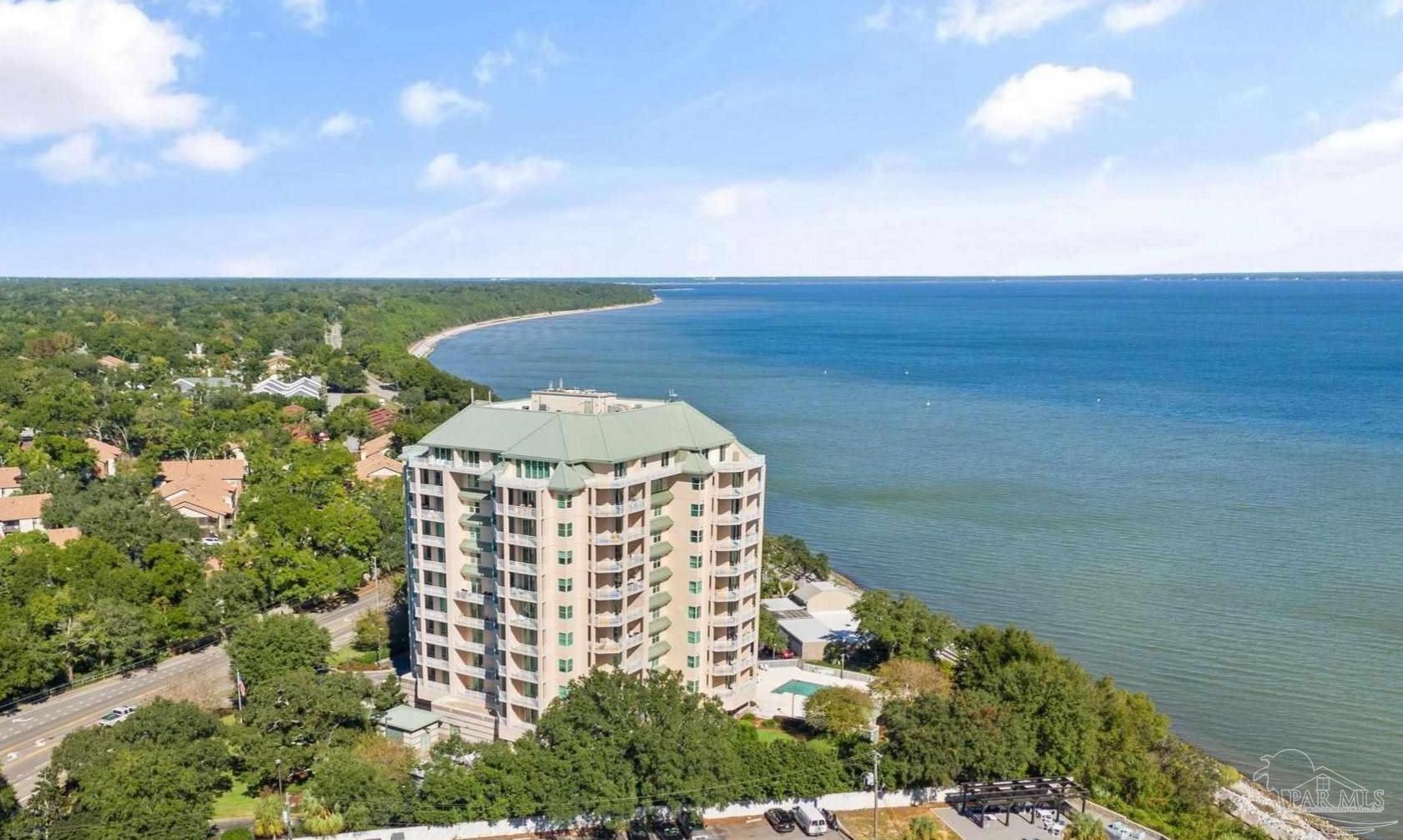 Property Photo: 1700 Scenic Hwy 604 FL 32503