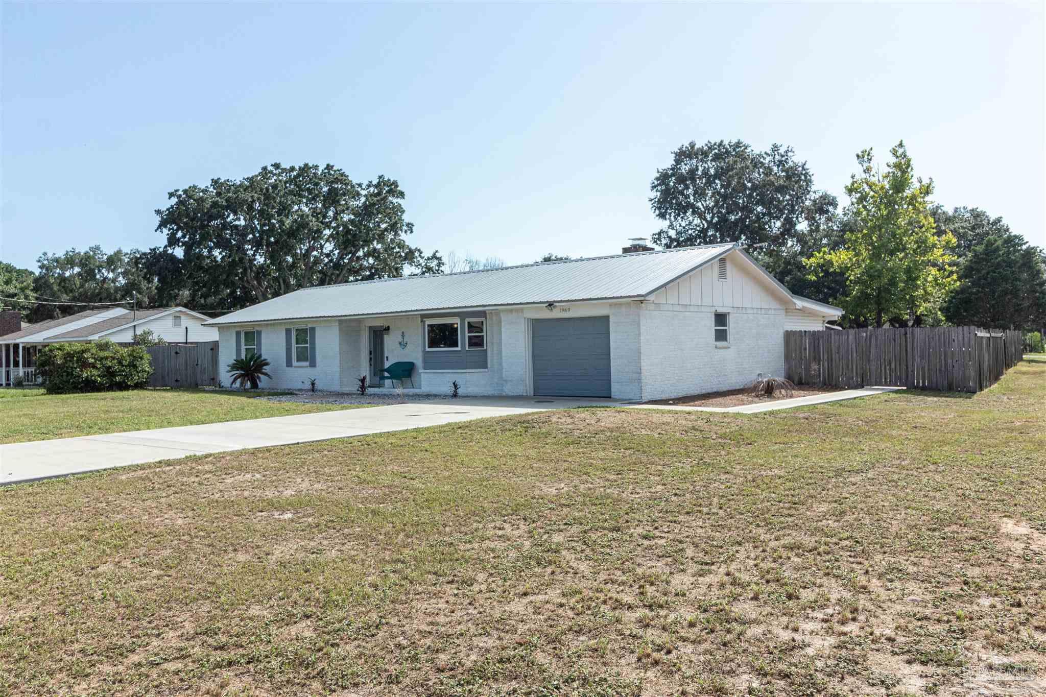 Property Photo: 1969 Frontera St FL 32566