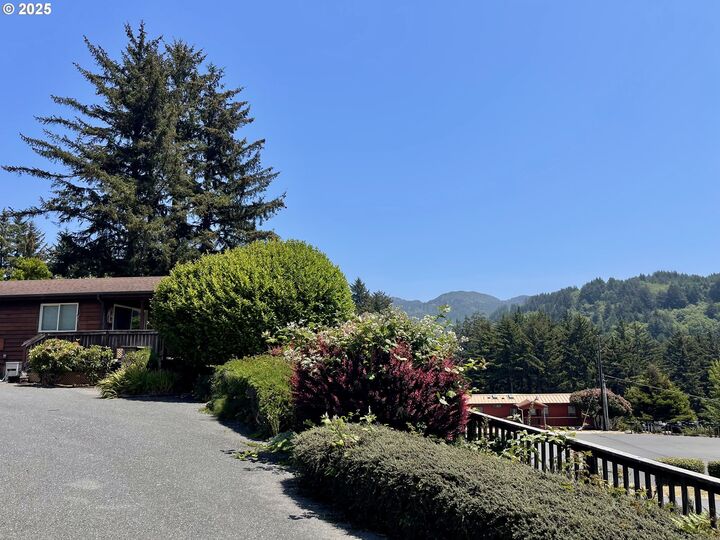 Property Photo:  19921 Whaleshead Rd T5  OR 97415 