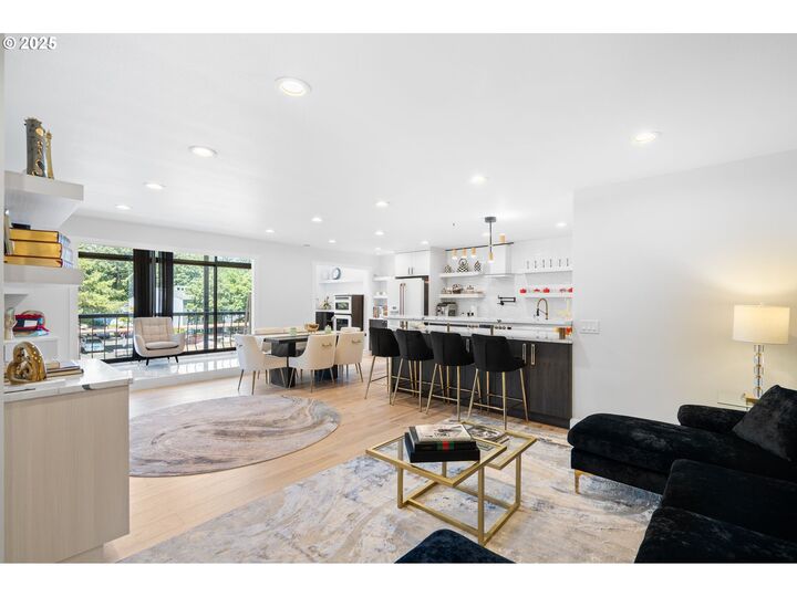 Property Photo: 45 Eagle Crest Dr 405 OR 97035