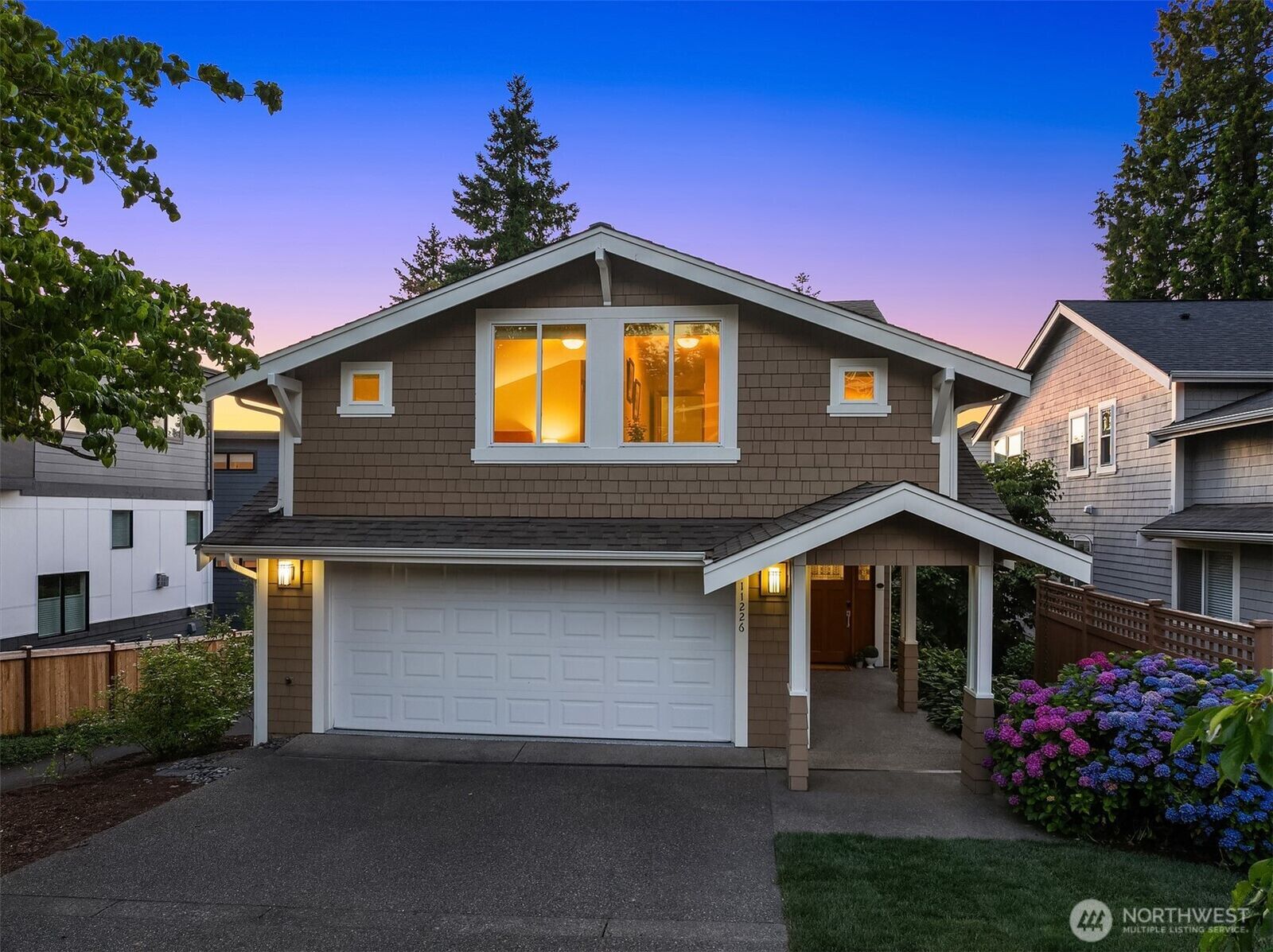 Property Photo: 11226 NE 67th Street WA 98033