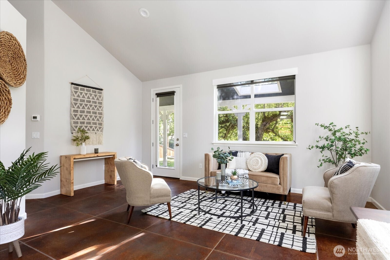 Property Photo: 2863 Longhouse Lane WA 98236