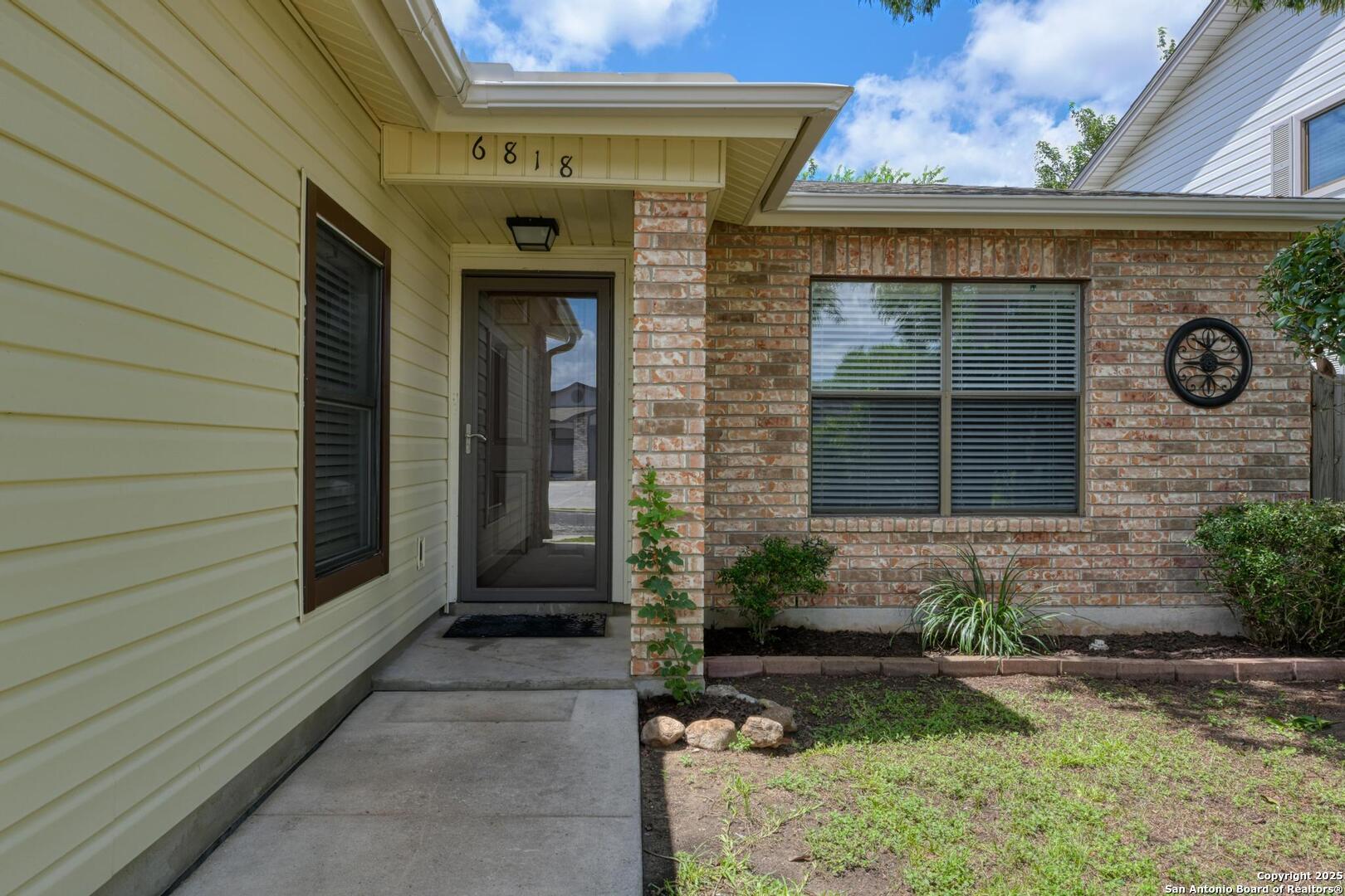 Property Photo: 6818 Misty Field TX 78109