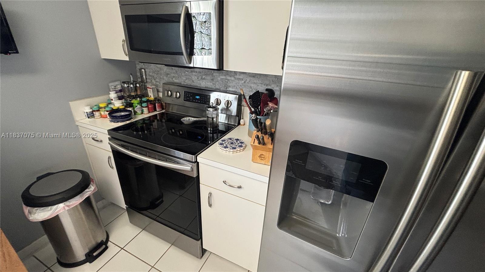 Property Photo: 1244 NW 171st Ave FL 33028