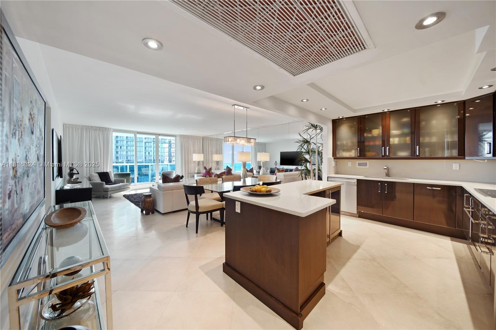 Property Photo: 2301 Collins Ave 909 FL 33139