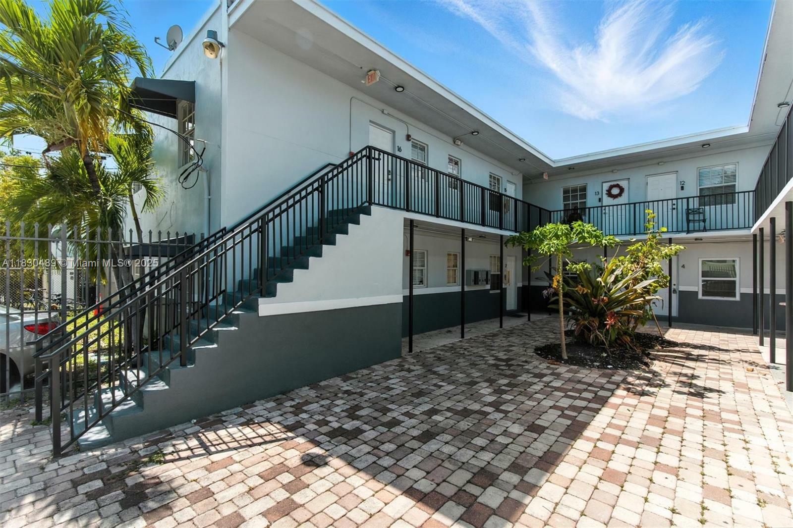 Property Photo: 3615 Thomas Ave 16 FL 33133