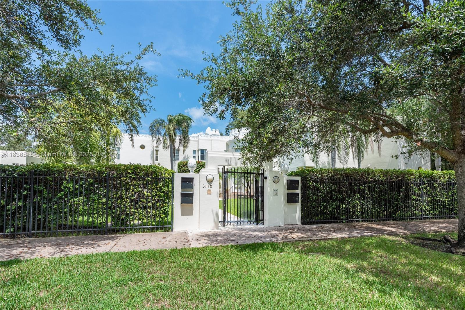 Property Photo: 602 Malaga Ave B FL 33134