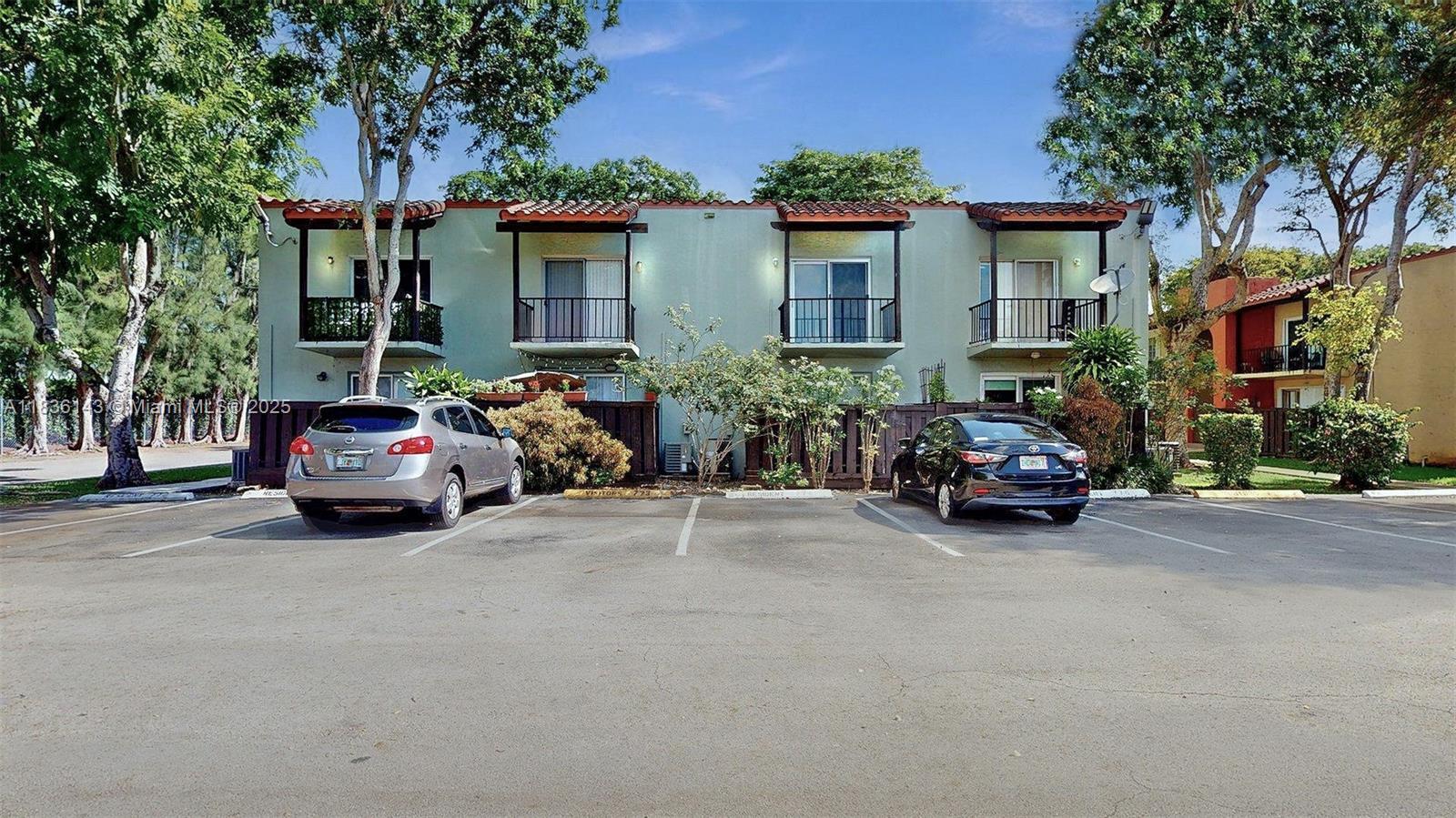 Property Photo: 10824 N Kendall Dr S28 FL 33176