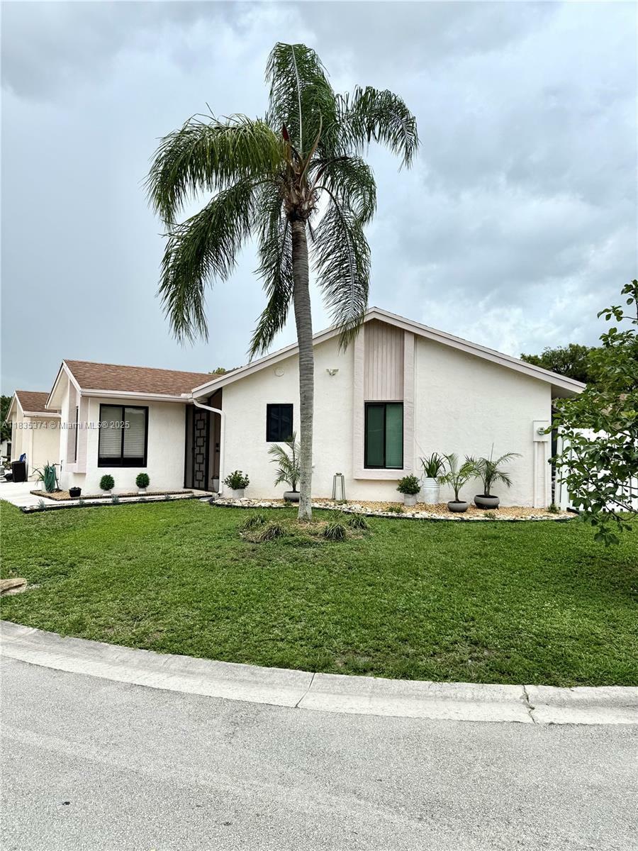 Property Photo: 9665 Golf State Park Cir FL 33428