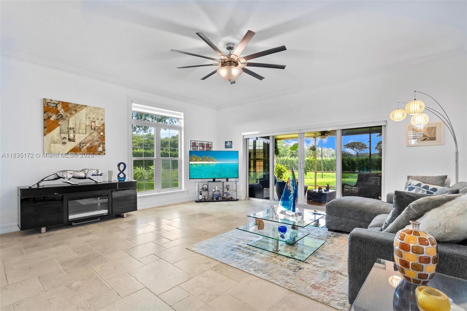 Property Photo:  3610 Citrus Trce 1  FL 33328-2633 