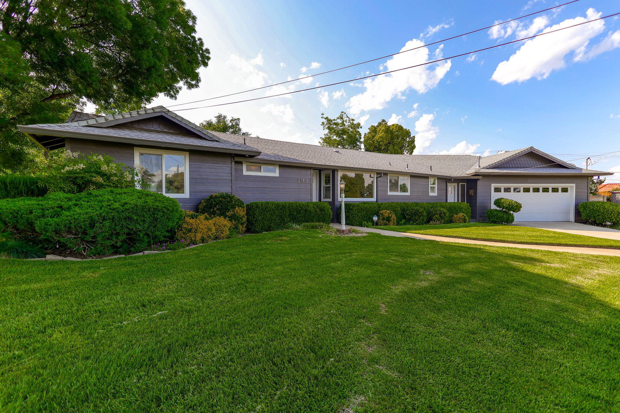 Property Photo:  2180 Oak Ridge Drive  CA 96001 