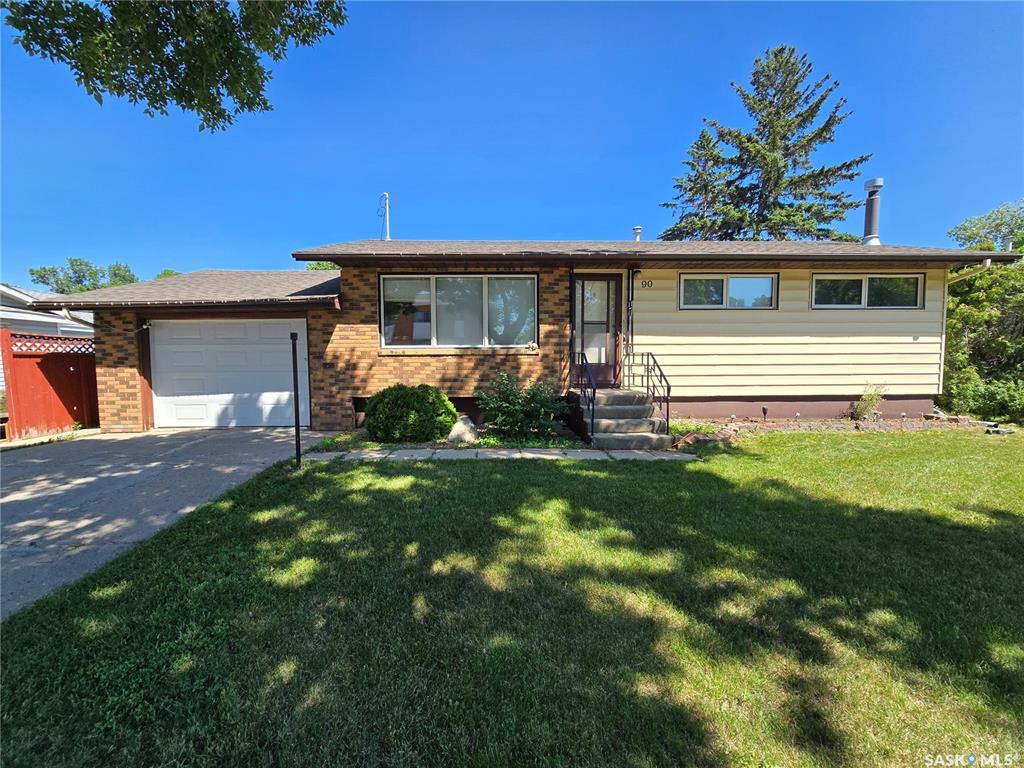 Photo de la propriété: 90 12th Street SK S4H 1K5