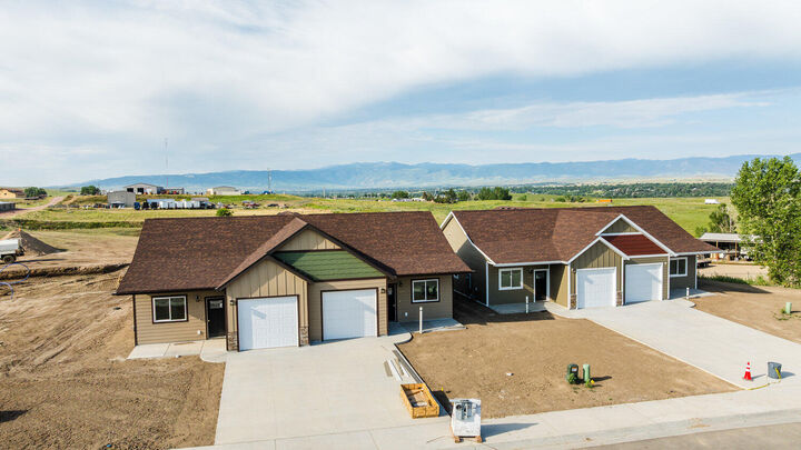 Property Photo:  674 Valley View Drive  WY 82801 