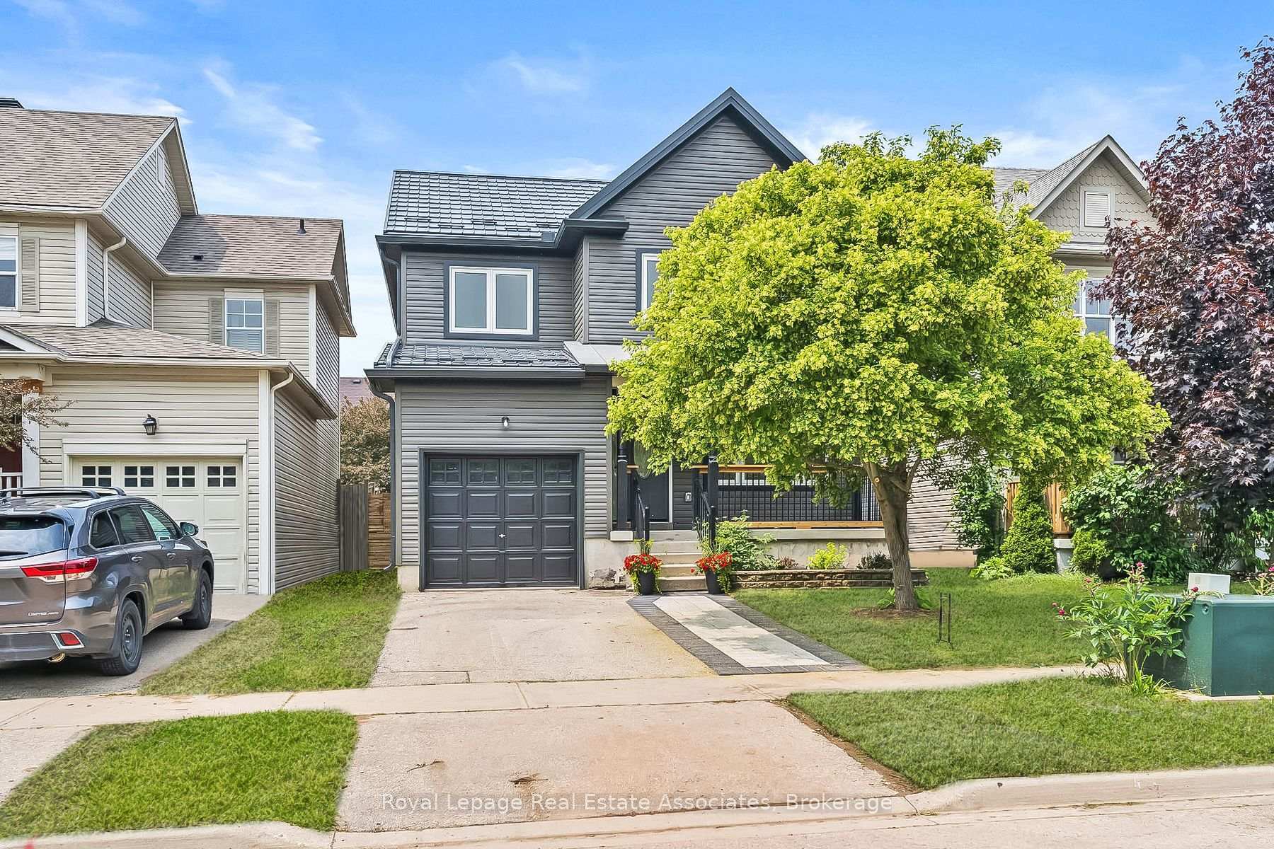 Photo de la propriété: 65 Somerville Road ON L7J 2Z7