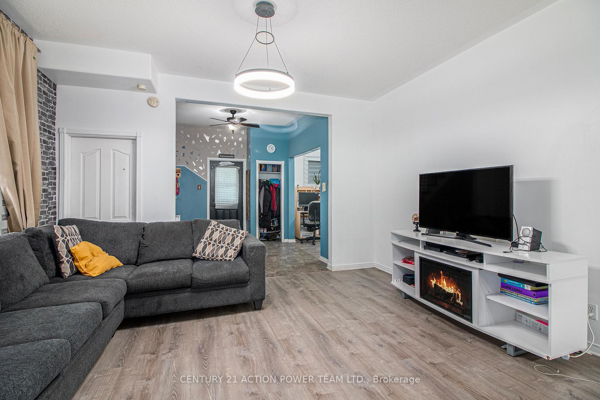 Photo de la propriété: 18 George Street S ON K0A 1R0