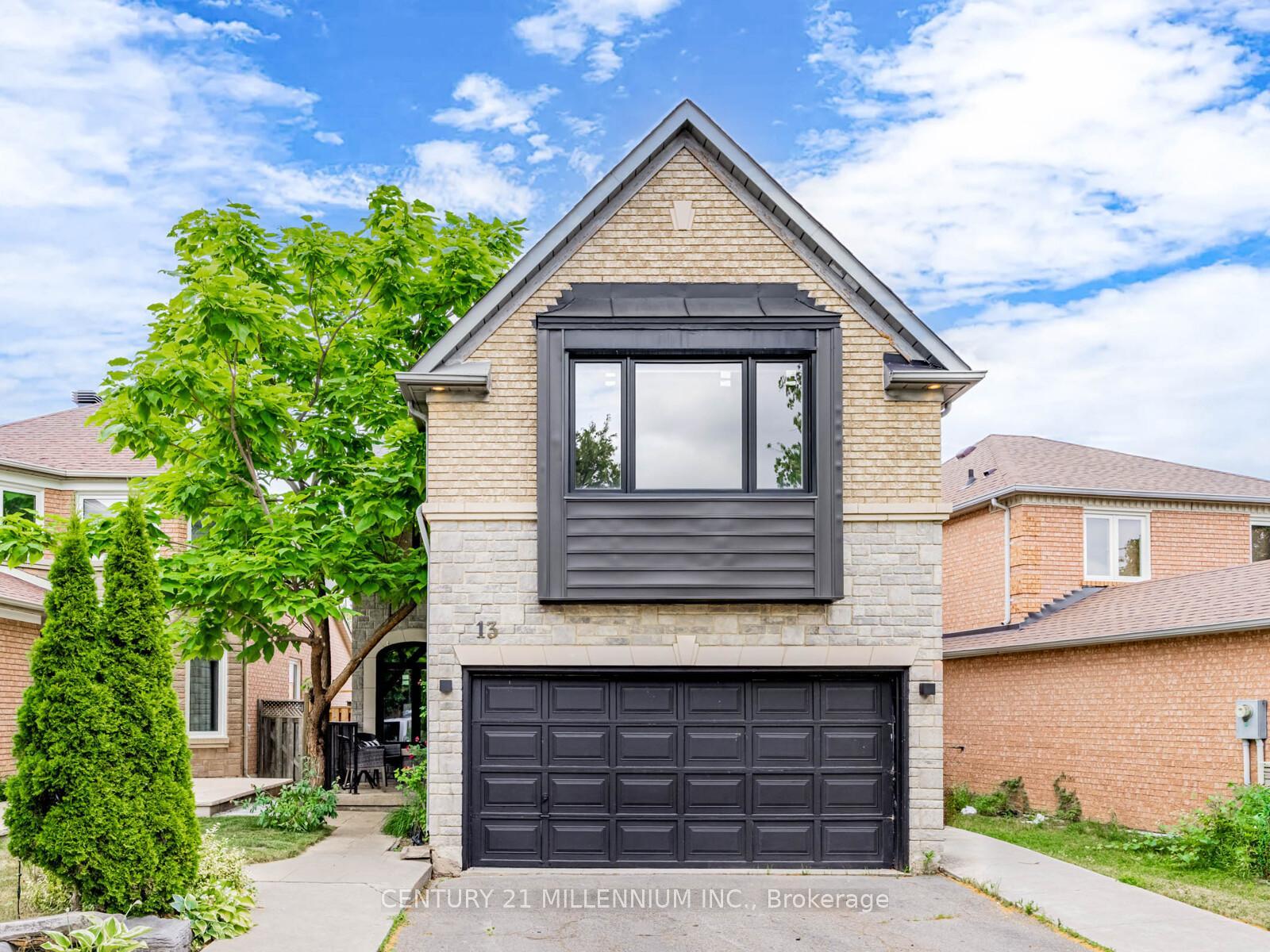 13 Rocky Mountain Crescent  Brampton ON L6R 1E9 photo