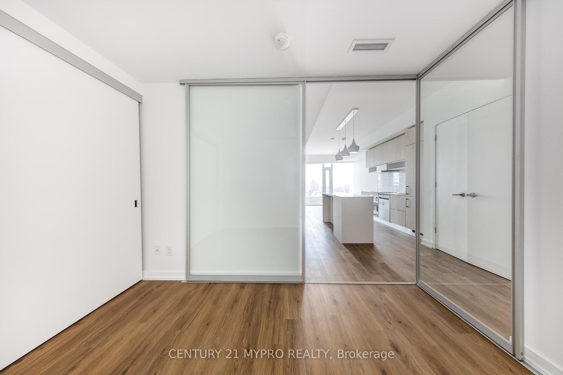 Photo de la propriété:  5 Soudan Avenue 2501  ON M4S 0B1 