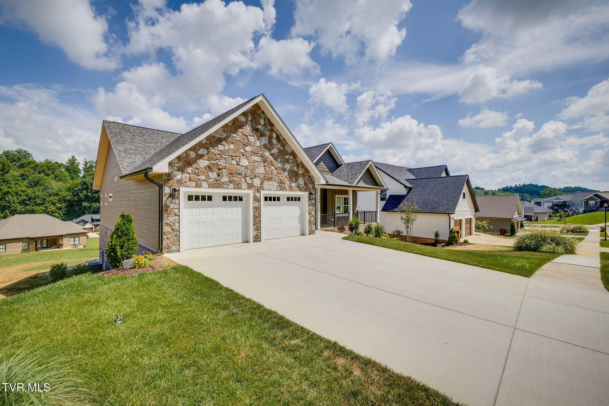 Property Photo:  408 Gransley Court  TN 37615 