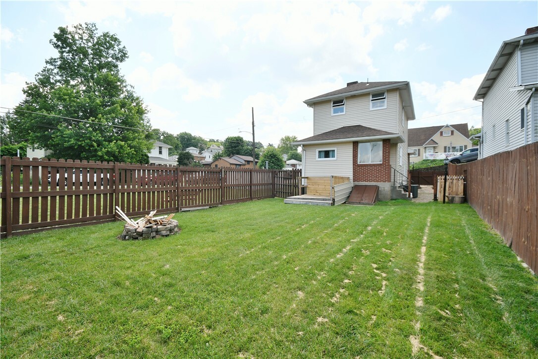 Property Photo: 404 Emerson PA 15120