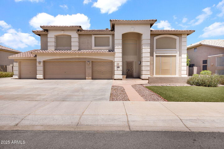 Property Photo:  1412 E Powell Way  AZ 85249 