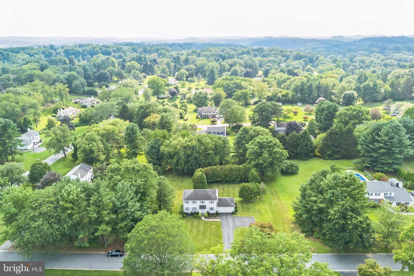Property Photo: 606 Londonderry Drive PA 19382