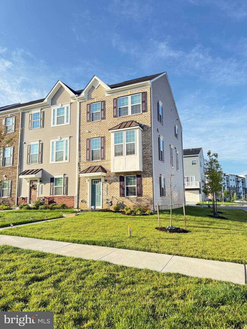 Property Photo: 16201 Bright Star Way MD 20716