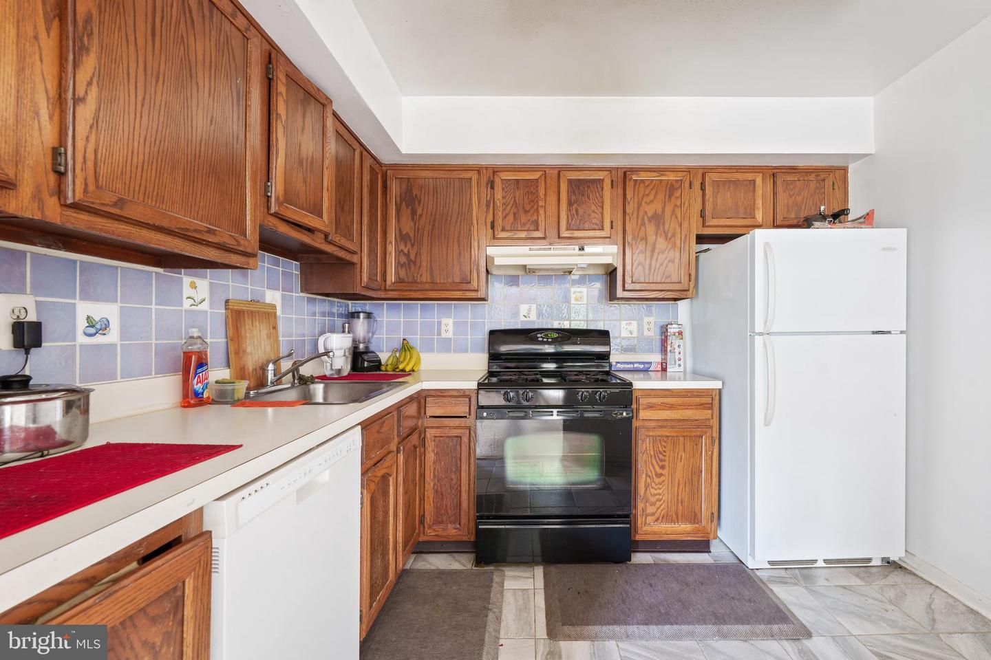 Property Photo: 306 Trinity Court 12 NJ 08540