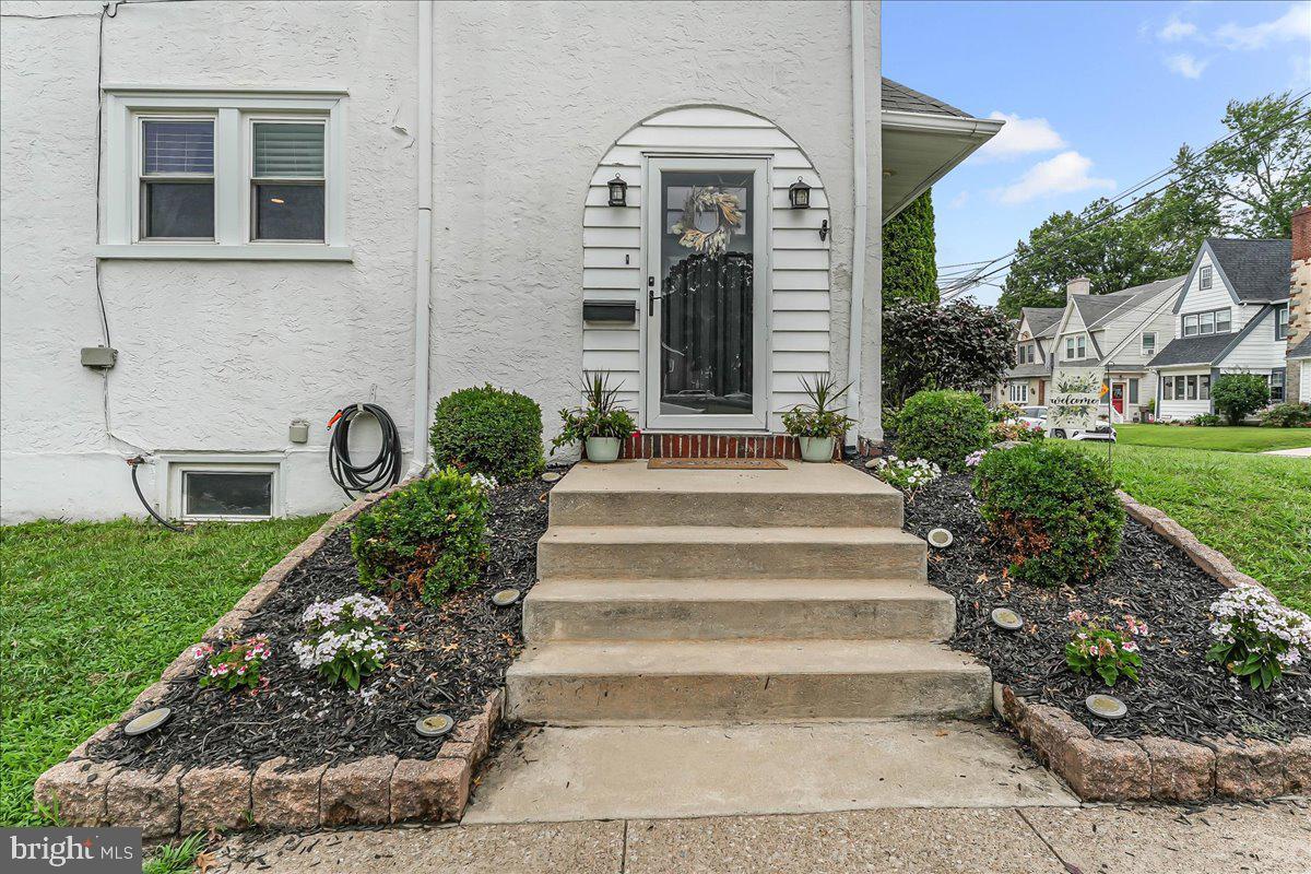 Property Photo:  244 Sedgewood Road  PA 19064 