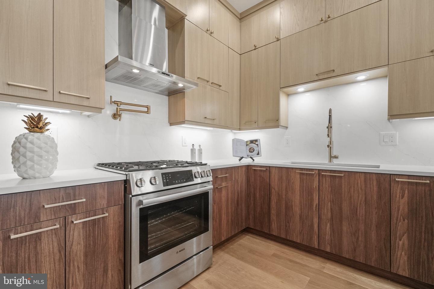 Property Photo: 160 Central Ave 1 NJ 07307