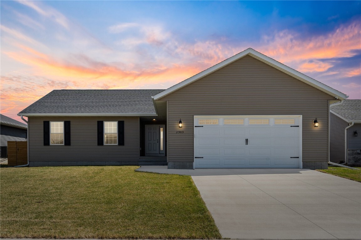 Property Photo: 2903 Belle St SW IA 52404