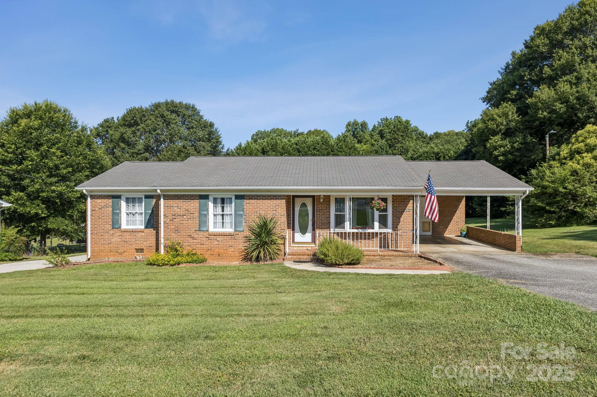 Property Photo: 121 Kee Road NC 28012