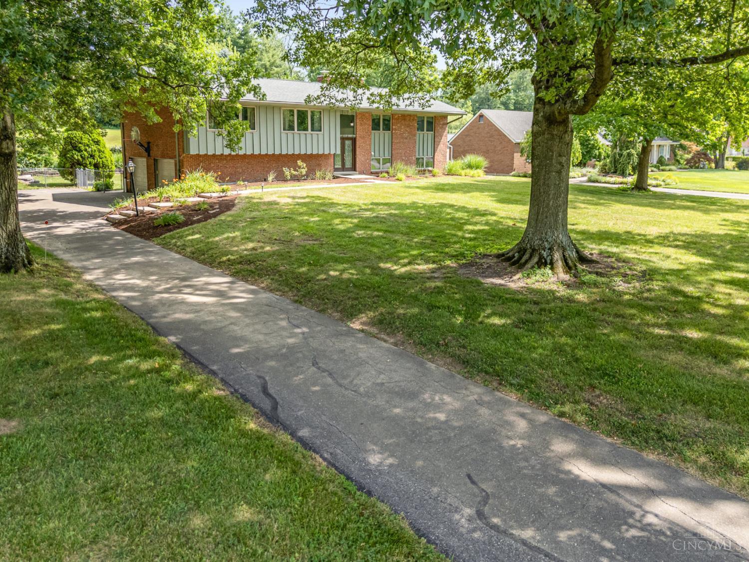 Property Photo: 5394 Palisades Drive OH 45238