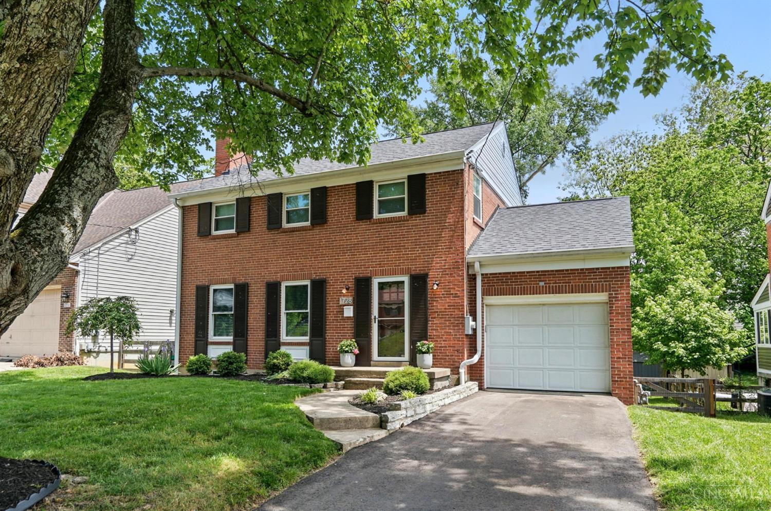 Property Photo: 1728 Tiffany Lane OH 45230