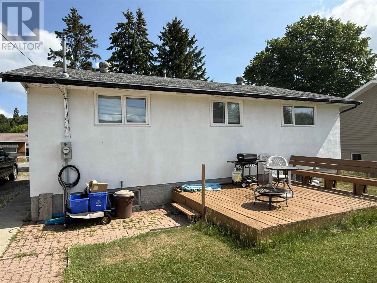 Property Photo: 114 Wabigoon Dr ON P8N 1W3