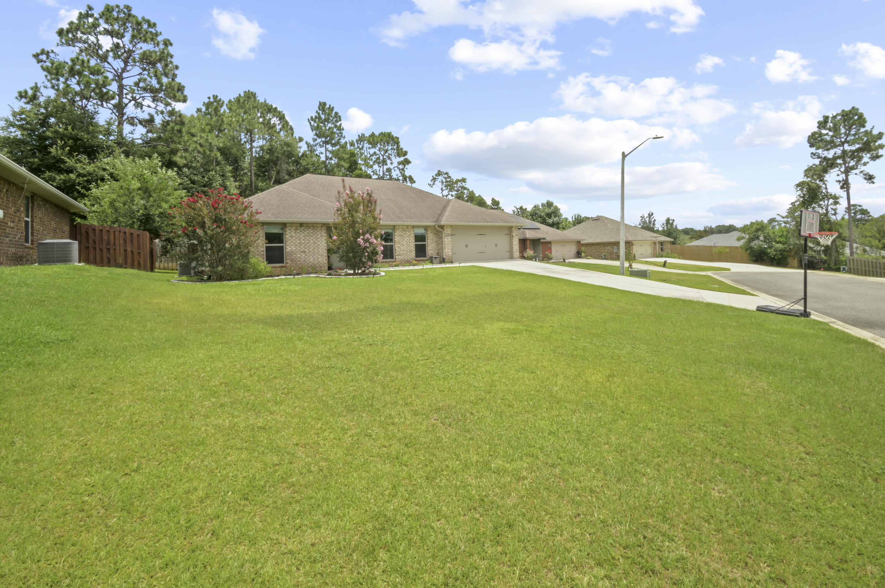 Property Photo: 300 Cassady Lane FL 32539